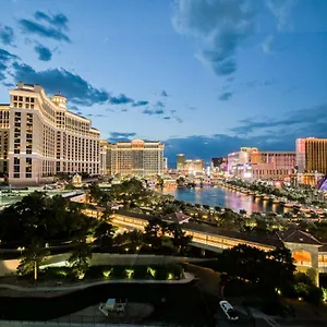 **** Aparthotel Stripviewsuites At Jockey Club USA
